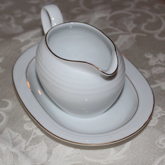 Noritake Arctic Gold Gravy Boat - Picture 10 of 11